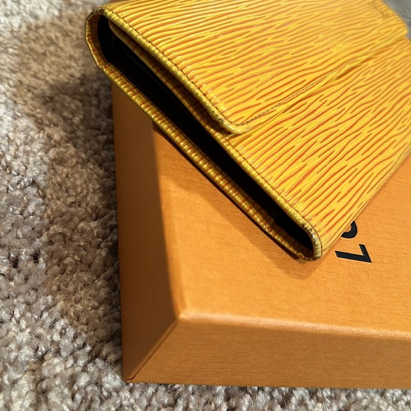 Louis Vuitton Porte Tresor International Wallet - Picture 3 of 11